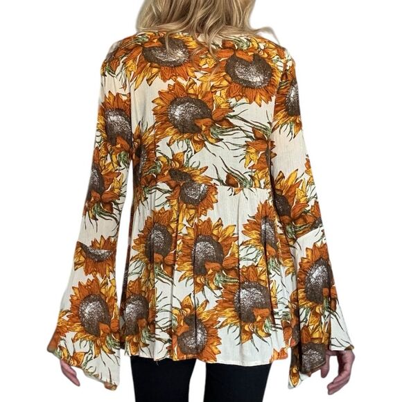 Umgee Sunflower Print Bell Sleeve Blouse - Picture 6 of 6